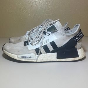 Adidas Shoes Mens 8.5 NMD R1 V2 Running Sneakers FV9022 White Fabric Round Toe